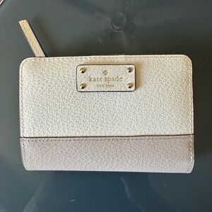 Kate Spade Cream and Tan Textured Wallet